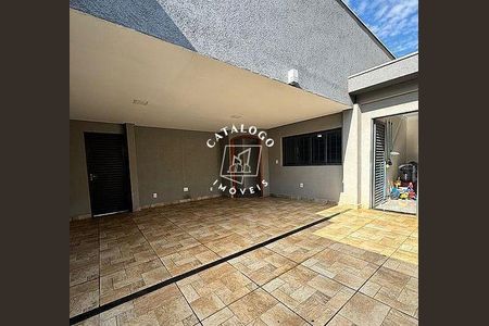 25_photo/94b9be1d7d.d70948cd37f6cfc6-ATLAS-8e046a47-0aa1-48a5-b0dc-116e1b555b0f.jpg de casa à venda com 3 quartos, 200m² em Jardim Jose Sampaio Junior, Ribeirão Preto