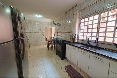 9_photo/94b9be2075.4bd2615f33144f40-ATLAS-dceffea8-ea5c-4df4-b0e5-7370e23fc11d.jpg de casa à venda com 3 quartos, 161m² em Jardim Javari, Ribeirão Preto