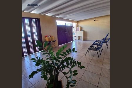 38_photo/94b9be31eb.9fb007bff0a585ff-ATLAS-fa0fd171-1d95-4c86-ab61-53248bed13e3.jpg de casa à venda com 3 quartos, 80m² em Ipiranga, Ribeirão Preto