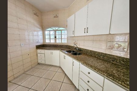 4_photo/94b9be378d.b6f651314d3e0eef-ATLAS-896583c6-8459-44bd-934f-aefaaaeeed98.jpg de casa à venda com 4 quartos, 329m² em Vila Albertina, Ribeirão Preto