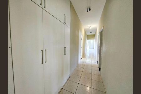 2_photo/94b9be378d.b6f651314d3e0eef-ATLAS-d4bbfd9a-4c91-42c5-a9c8-16c372d46ef8.jpg de casa à venda com 4 quartos, 329m² em Vila Albertina, Ribeirão Preto