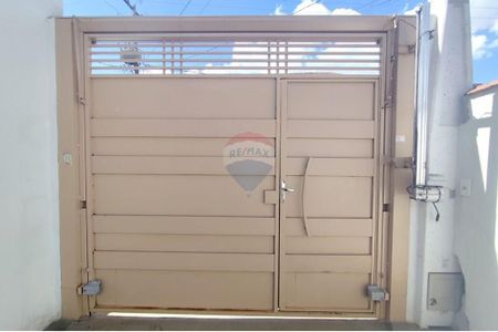 5_photo/94b9be394d.8cc17f8f7b4e5195-ATLAS-202ba1a0-7226-4732-9407-a9d31298edca.jpg de casa à venda com 3 quartos, 199m² em Ipiranga, Ribeirão Preto