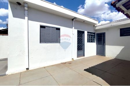 25_photo/94b9be394d.8cc17f8f7b4e5195-ATLAS-e3c298d7-d244-43e3-b3a2-d919c4e321bf.jpg de casa à venda com 3 quartos, 199m² em Ipiranga, Ribeirão Preto