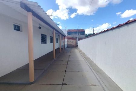 5_photo/94b9be394d.8cc17f8f7b4e5195-ATLAS-ee36a7a3-20ba-4f56-86b9-41b3937ee694.jpg de casa à venda com 3 quartos, 199m² em Ipiranga, Ribeirão Preto