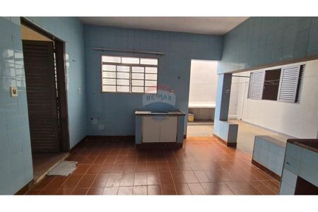 5_photo/94b9be4149.e8818d4a5c5dde9d-ATLAS-4d8d500d-f8d8-438d-a63d-2613add750e0.jpg de casa à venda com 5 quartos, 204m² em Ipiranga, Ribeirão Preto