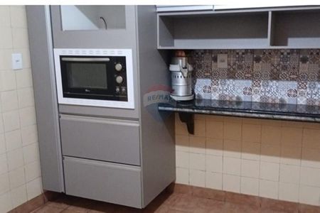 4_photo/94b9be4b0d.15c7a4e50fddccb9-ATLAS-1b7d92e6-9374-4442-b75f-88606104095e.jpg de casa à venda com 3 quartos, 173m² em Campos Elísios, Ribeirão Preto