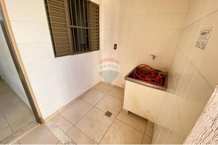 40_photo/94b9be4df5.0b4a325860134132-ATLAS-d35a9ffc-75aa-480b-b82a-e153684b9aba.jpg de casa à venda com 5 quartos, 245m² em Campos Elísios, Ribeirão Preto