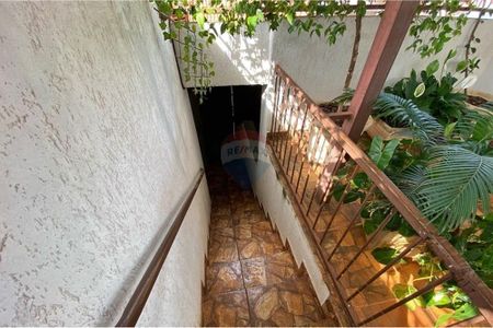 49_photo/94b9be529f.c1dc00249eefaead-ATLAS-09457e8f-e85a-4a6b-b358-e9239d84b92f.jpg de casa à venda com 3 quartos, 162m² em Campos Elísios, Ribeirão Preto