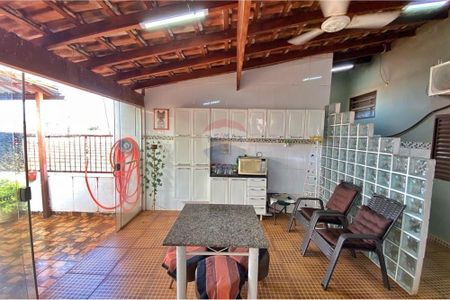 20_photo/94b9be529f.c1dc00249eefaead-ATLAS-12ffbda9-1610-4995-a82d-8ca51e44325a.jpg de casa à venda com 3 quartos, 162m² em Campos Elísios, Ribeirão Preto