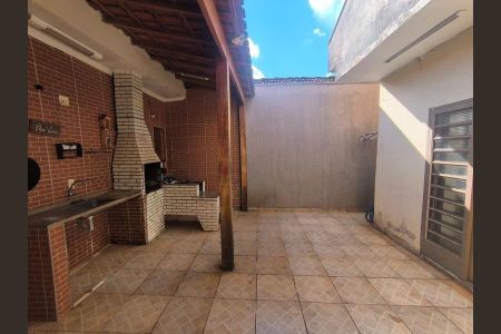 26_photo/94b9be53ab.2b112f619e56b1f7-ATLAS-0c72c7f8-d425-495b-9e15-9defb7183d48.jpg de casa à venda com 3 quartos, 215m² em Campos Elísios, Ribeirão Preto