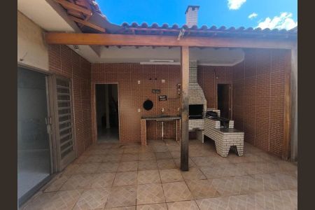 27_photo/94b9be53ab.2b112f619e56b1f7-ATLAS-b1b6e0f3-7eab-4585-81b0-fb00155e2a8e.jpg de casa à venda com 3 quartos, 215m² em Campos Elísios, Ribeirão Preto