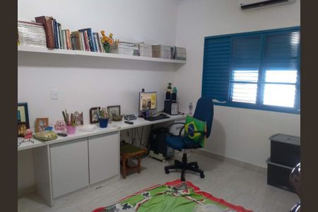 9_photo/94b9be558f.64d773cc9d42edb2-ATLAS-5cb20af2-2309-4f50-9c3d-47331c92e13b.jpg de casa à venda com 4 quartos, 205m² em Campos Elísios, Ribeirão Preto