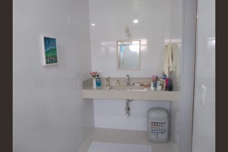 14_photo/94b9be558f.64d773cc9d42edb2-ATLAS-e10faffd-c1d0-4122-a30d-a690e4ecc1e4.jpg de casa à venda com 4 quartos, 205m² em Campos Elísios, Ribeirão Preto