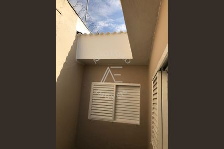 9_photo/94b9be5e0b.06c8618c74e95a37-ATLAS-b2612c16-3cf7-4d11-bcc7-694d88ee9058.jpg de casa à venda com 3 quartos, 110m² em Vila Tiberio, Ribeirão Preto