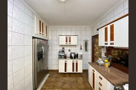 6_photo/94b9be6059.8981436e027792df-ATLAS-ad0c40d1-de4e-4e20-9e3e-83fc0e8e9624.jpg de casa à venda com 1 quarto, 138m² em Vila Tiberio, Ribeirão Preto