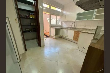 22_photo/94b9be6237.3714cccd63f8fe2d-ATLAS-84185f29-d77b-457e-96b9-79705716f4ff.jpg de casa à venda com 5 quartos, 302m² em Vila Tiberio, Ribeirão Preto