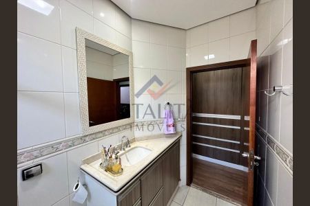 22_photo/94b9be6563.59b9fa3339c8dcb8-ATLAS-1a092603-e78e-49cf-aac5-a9304e8c9587.jpg de casa à venda com 3 quartos, 202m² em Jardim Antartica, Ribeirão Preto