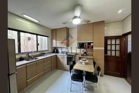 5_photo/94b9be6563.59b9fa3339c8dcb8-ATLAS-f00d3ef1-c934-40e4-a883-52c0192ffe38.jpg de casa à venda com 3 quartos, 202m² em Jardim Antartica, Ribeirão Preto