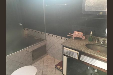 18_photo/94b9be6573.9f2ee6a831a7231f-ATLAS-1fe97138-aad5-4fed-972f-437d39ca4863.jpg de casa à venda com 4 quartos, 240m² em Vila Tiberio, Ribeirão Preto