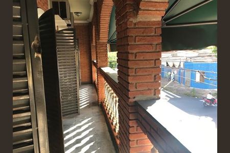 5_photo/94b9be6573.9f2ee6a831a7231f-ATLAS-376dc69d-623d-4be7-a7f3-4c0b2e429ba5.jpg de casa à venda com 4 quartos, 240m² em Vila Tiberio, Ribeirão Preto