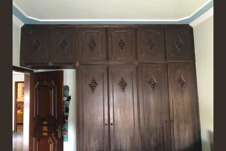 17_photo/94b9be6573.9f2ee6a831a7231f-ATLAS-4e5d573f-5d7d-4cf1-ad35-f4a74c982c13.jpg de casa à venda com 4 quartos, 240m² em Vila Tiberio, Ribeirão Preto