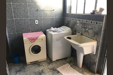 21_photo/94b9be6573.9f2ee6a831a7231f-ATLAS-fa0fa0fc-b0ec-4a73-baa2-0f06686ceb15.jpg de casa à venda com 4 quartos, 240m² em Vila Tiberio, Ribeirão Preto