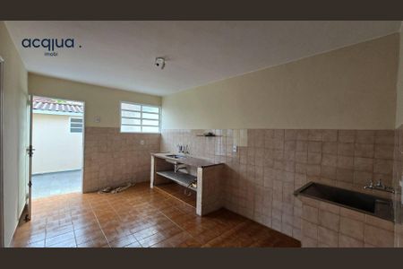 10_photo/94b9be6621.cb24edb7c3cf389e-ATLAS-b0d2e709-ce77-40c9-bd02-5d2fe2dd3589.jpg de casa à venda com 3 quartos, 113m² em Vila Tiberio, Ribeirão Preto