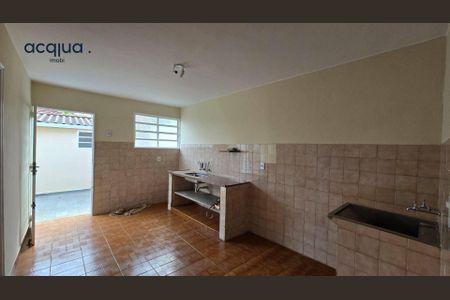 10_photo/94b9be6621.cb24edb7c3cf389e-ATLAS-dd5ee3c1-6c2c-4c1c-a5f2-10af079989b7.jpg de casa à venda com 3 quartos, 113m² em Vila Tiberio, Ribeirão Preto