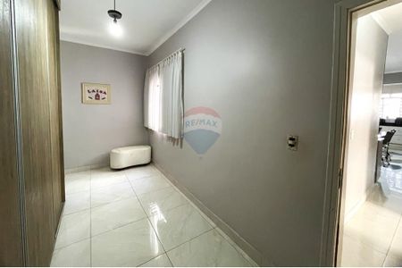 11_photo/94b9be6c89.18b8a14695e0a03b-ATLAS-55e8e421-afee-4924-9a9b-04de0f7ee826.jpg de casa à venda com 2 quartos, 139m² em Sumarezinho, Ribeirão Preto