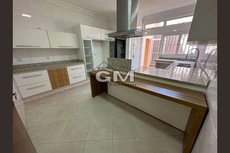 6_photo/94b9be6f7f.ceff8192393c33de-ATLAS-38bf9b01-b724-4455-98b2-6dbb77f9294c.jpg de casa à venda com 5 quartos, 324m² em Vila Tiberio, Ribeirão Preto