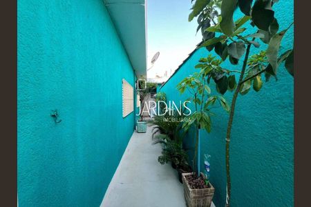 20_photo/94b9be6ff9.ee31d1fd9df23408-ATLAS-f7dec10f-daef-43ed-8245-ae8544fc4bd9.jpg de casa à venda com 2 quartos, 110m² em Jardim Antartica, Ribeirão Preto