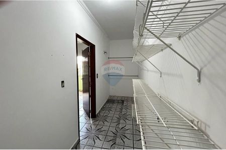 18_photo/94b9be702d.fc71c6367f0f28fd-ATLAS-19136ad3-c90e-4657-9801-057d453f5850.jpg de casa à venda com 3 quartos, 194m² em Jardim Antartica, Ribeirão Preto