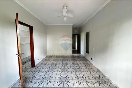 16_photo/94b9be702d.fc71c6367f0f28fd-ATLAS-2402a0f5-b2aa-4f18-97ef-2b779e6234d7.jpg de casa à venda com 3 quartos, 194m² em Jardim Antartica, Ribeirão Preto