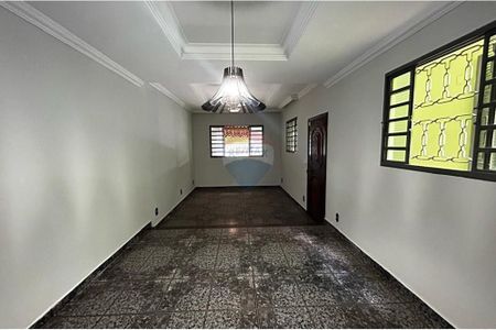 6_photo/94b9be702d.fc71c6367f0f28fd-ATLAS-c0945dd9-b590-432b-aa8e-a17f4d01377c.jpg de casa à venda com 3 quartos, 194m² em Jardim Antartica, Ribeirão Preto