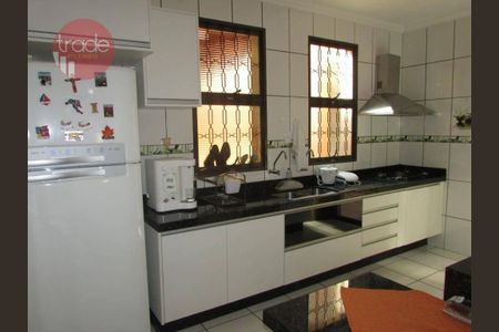 8_photo/94b9be72b3.7980aed8fa71c73b-ATLAS-4afb57cf-c222-42a1-9a7c-17e7b71f4aa6.jpg de casa à venda com 3 quartos, 180m² em Vila Monte Alegre, Ribeirão Preto