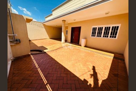 3_photo/94b9be7a15.946706f595a35fce-ATLAS-352e80e1-ba44-45df-b970-b41d76c19a9f.jpg de casa à venda com 5 quartos, 324m² em Vila Monte Alegre, Ribeirão Preto