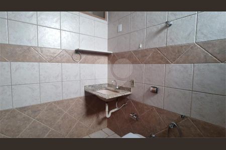 3_photo/94b9be7ae5.b98dc6cdfb52627f-ATLAS-4c9a2be3-c65d-4c46-b39f-c9d077d883b4.jpg de casa à venda com 3 quartos, 123m² em Vila Monte Alegre, Ribeirão Preto