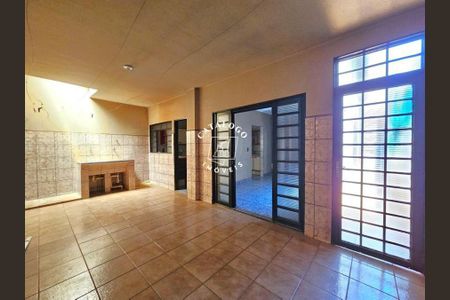 5_photo/94b9be814d.909254934d82e063-ATLAS-203dfda4-e07a-4206-aca4-5bc50b0d0a41.jpg de casa à venda com 4 quartos, 181m² em Jardim Piratininga, Ribeirão Preto