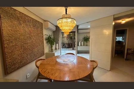 11_photo/94b9be8dc9.84d273d2e1abbbdc-ATLAS-56750051-3c2d-4f7b-bd5d-ad3d5075756c.jpg de casa à venda com 3 quartos, 247m² em Vila Virginia, Ribeirão Preto