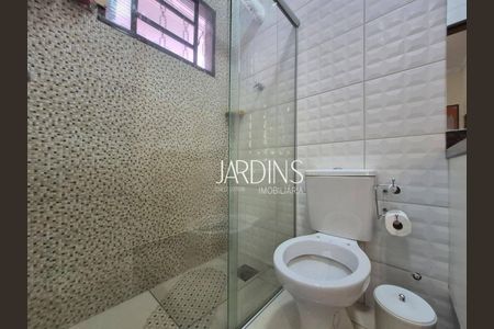 5_photo/94b9be98c3.59b9fa3339c8dcb8-ATLAS-42e34c1f-bd9c-484a-a42e-e79e5557e753.jpg de casa à venda com 2 quartos, 84m² em Jardim Maria Goretti, Ribeirão Preto