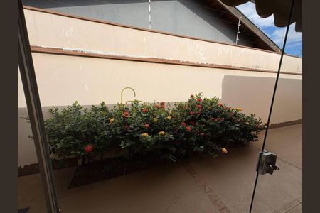 34_photo/94b9beb7af.3714cccd63f8fe2d-ATLAS-728087f5-bdbc-4b49-8452-4b1df292fa45.jpg de casa à venda com 3 quartos, 137m² em Residencial Florida, Ribeirão Preto