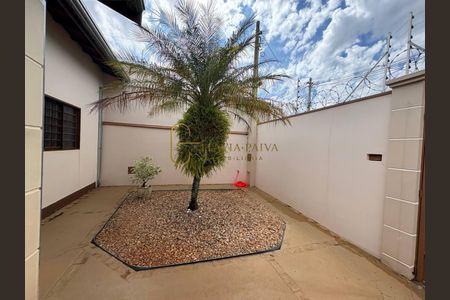46_photo/94b9beb7af.3714cccd63f8fe2d-ATLAS-7c7eb1b9-3a12-4c30-b94e-a770c5ab0b9a.jpg de casa à venda com 3 quartos, 137m² em Residencial Florida, Ribeirão Preto