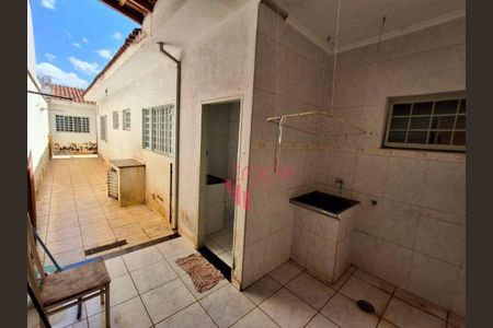 4_photo/94b9beb8a9.7e8fd603bb9ed464-ATLAS-1a4b9a76-6029-43fe-b8fb-e1c9d6acc5e7.jpg de casa para alugar com 3 quartos, 168m² em Alto da Boa Vista, Ribeirão Preto