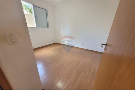 5_photo/94b9bebf09.588d4a7fb74764b6-ATLAS-74b1b8bc-df92-4c4d-9368-df21d8db3cba.jpg de apartamento à venda com 2 quartos, 46m² em Vila Guiomar, Ribeirão Preto