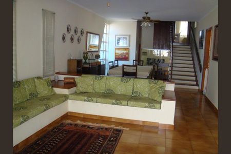 7_photo/94b9bec20f.38b2e85bf3e28a1f-ATLAS-076abd24-d38c-40be-b39f-bb0c7d71535b.jpg de casa à venda com 3 quartos, 306m² em Jardim Sumare, Ribeirão Preto