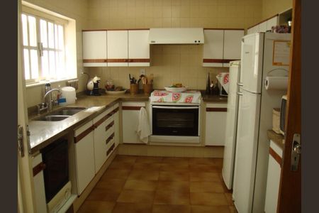 8_photo/94b9bec20f.38b2e85bf3e28a1f-ATLAS-2ab08e7c-353d-4791-9ccb-15c9829edbc1.jpg de casa à venda com 3 quartos, 306m² em Jardim Sumare, Ribeirão Preto