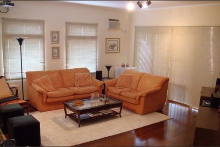 5_photo/94b9bec20f.38b2e85bf3e28a1f-ATLAS-d6bd062a-fd92-4f8b-bbb4-ef854a0acad1.jpg de casa à venda com 3 quartos, 306m² em Jardim Sumare, Ribeirão Preto