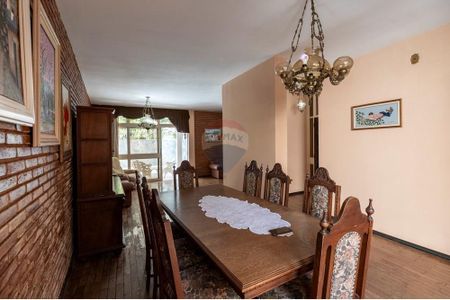 2_photo/94b9bec24b.df2406aa61ba3211-ATLAS-0ea37315-6b57-48f6-a7d2-4d4479b52d01.jpg de casa à venda com 3 quartos, 333m² em Alto da Boa Vista, Ribeirão Preto