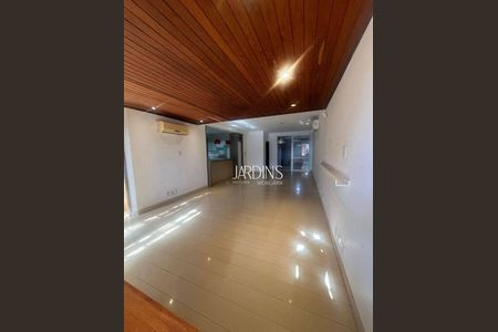 8_photo/94b9bec6f3.b0c9be0884e142d1-ATLAS-3b78a564-deeb-45fe-bedf-4bc30535d9f3.jpg de casa à venda com 3 quartos, 210m² em Alto da Boa Vista, Ribeirão Preto