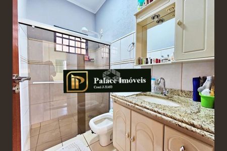 7_photo/94b9bec74b.07e0a04cd4d68bb2-ATLAS-a2b71240-58fc-4e88-9e93-72c818072ec3.jpg de casa à venda com 3 quartos, 180m² em Jardim Sumare, Ribeirão Preto